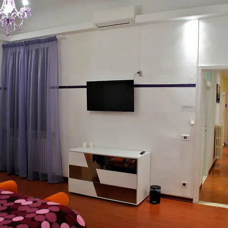 Servi Apartment *