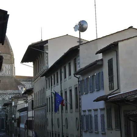 Servi Apartment Florenz